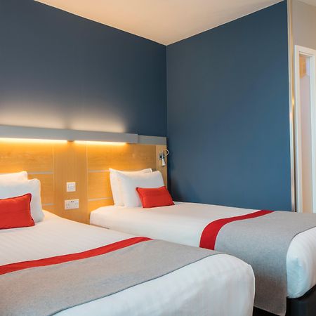 Holiday Inn Express Doncaster By Ihg Exteriör bild